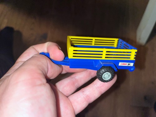 Britains farm vehicles logic - britains,