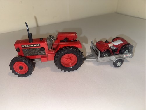 Britains volvo tractor - britains, bm