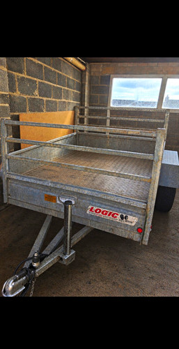 Logic trailer 8x4 - trailer,